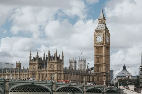 London Big Ben and Westminster Bridge
